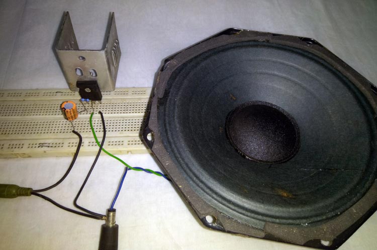 使用TIP35C的12V音频功率放大器–A类放大器