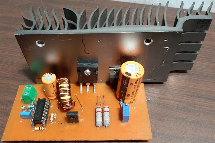 使用TL494设计高功率、高效率升压转换器