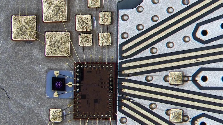 Burst mode receiver (top view). Here, it is wirebonded with photodiode onto a PCB.