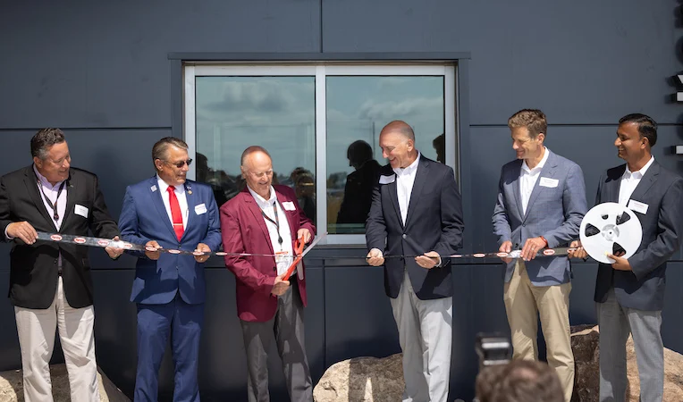 From left, Chris Lauer, Digi-Key’s VP order fulfillment, Digi-Key; Thief River Falls Mayor Brian Holmer; Dr. Ron Stordahl, Digi-Key’s owner; Dave Doherty, Digi-Key’s president; Steve Grove, Minnesota DEED Commissioner; and Ramesh Babu, Digi-Key’s CIO.