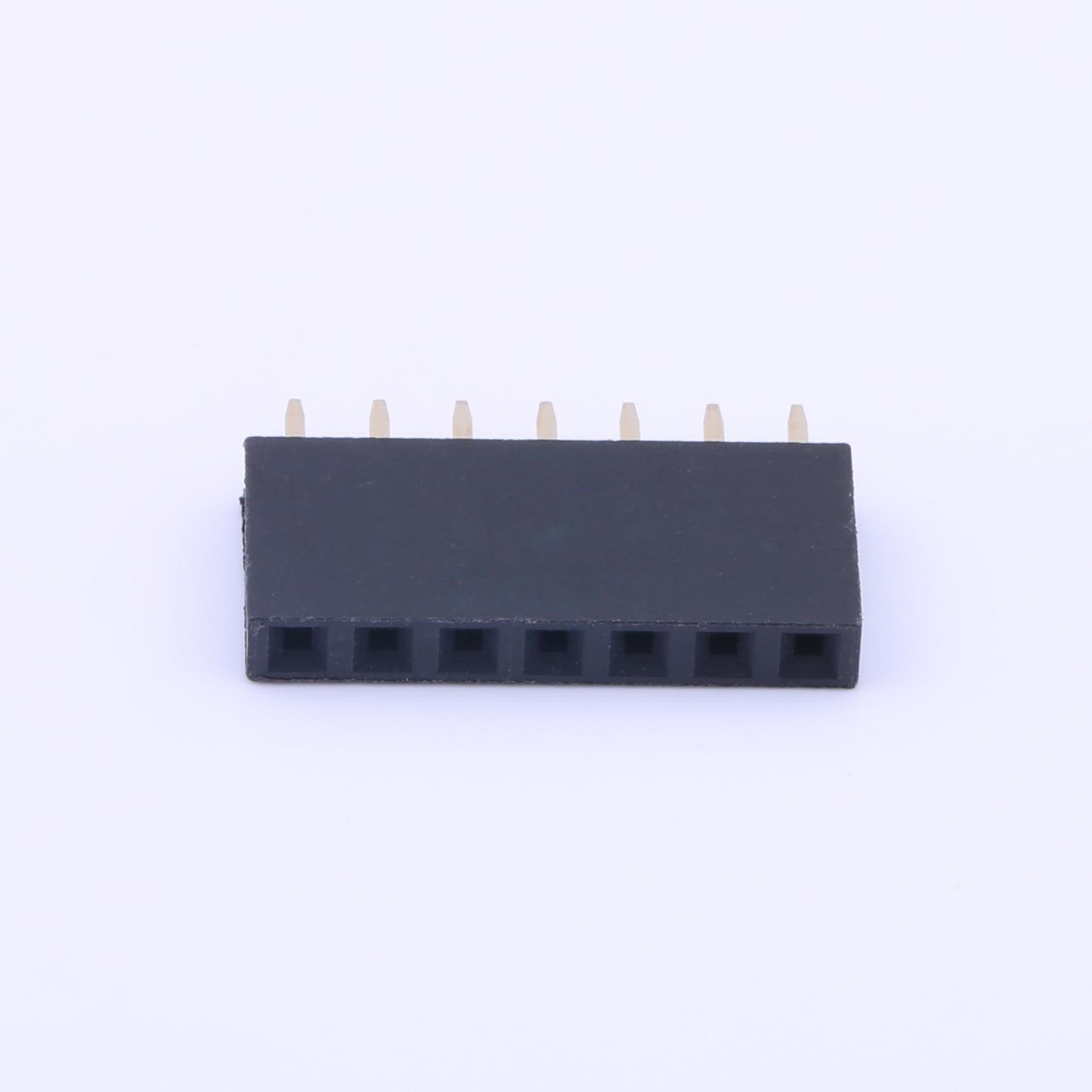 ADM825LYRJ-R7