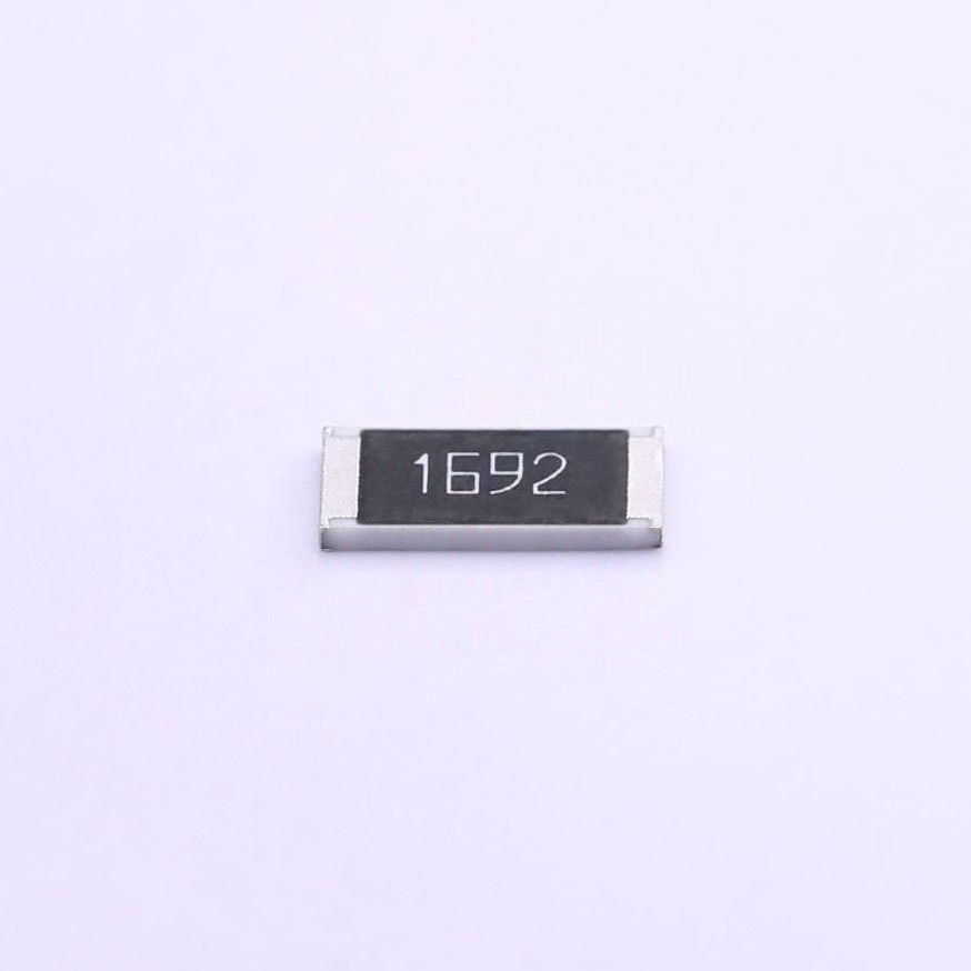 5632