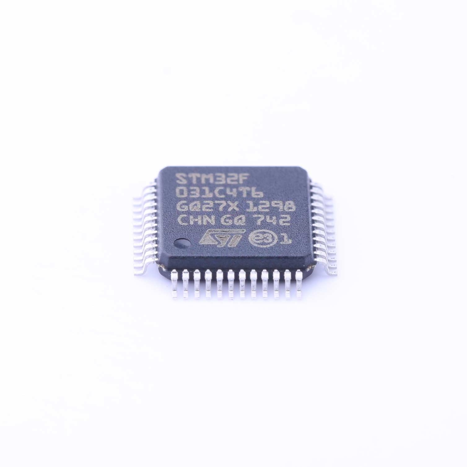 XC4005-5PQ208C